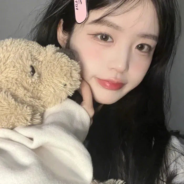 左撇子女人